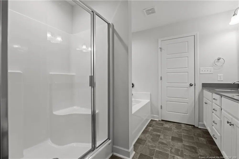4616 Scenic Pines Drive Hope Mills, NC 28348