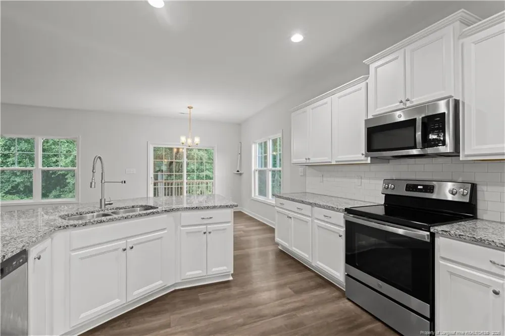 4616 Scenic Pines Drive Hope Mills, NC 28348