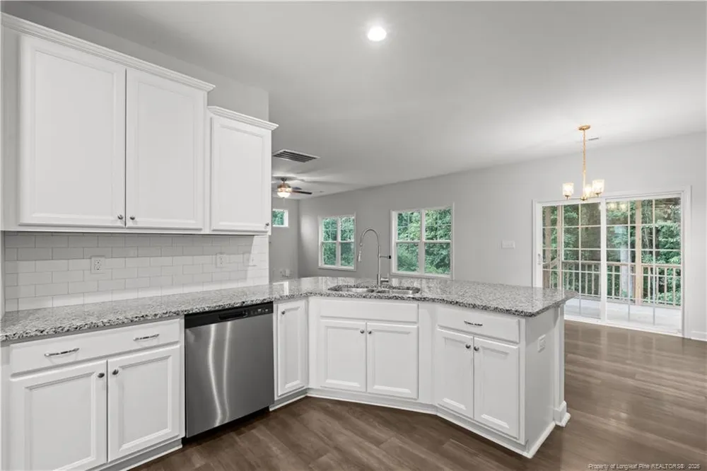 4616 Scenic Pines Drive Hope Mills, NC 28348