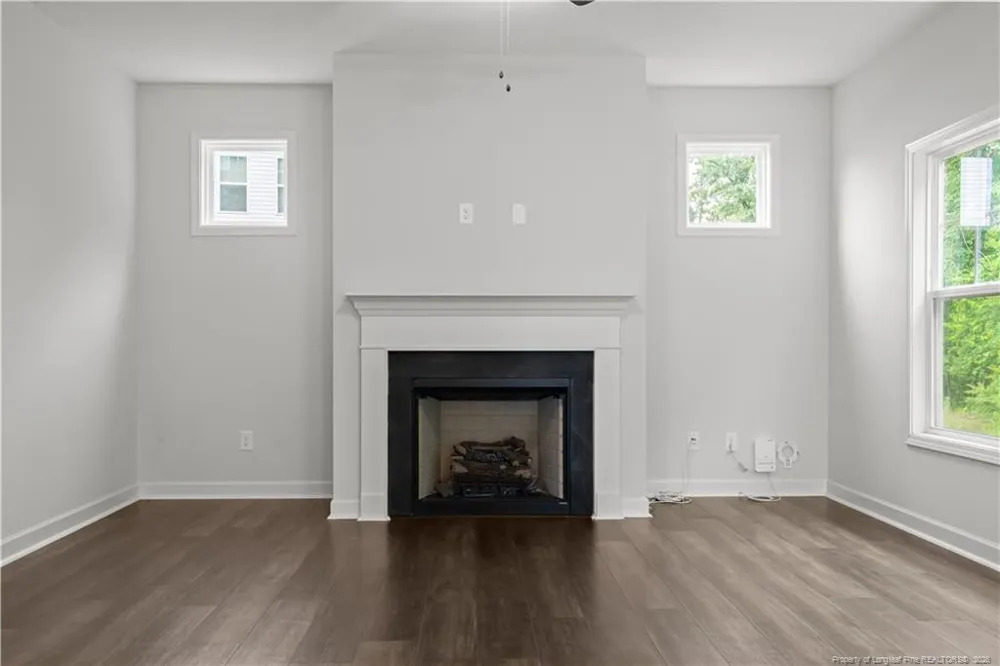 4616 Scenic Pines Drive Hope Mills, NC 28348