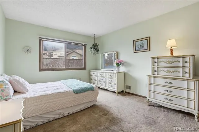 6984 Buckskin Drive Littleton, CO 80125