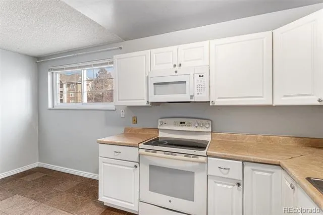 6800 E Tennessee Avenue #411 Denver, CO 80224