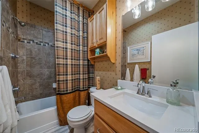 13694 E Weaver Place Englewood, CO 80111