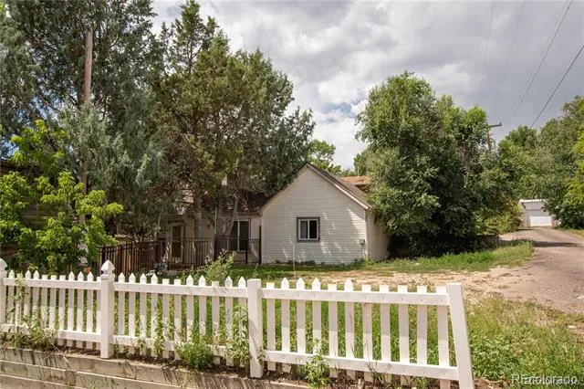 325 E Kiowa Avenue Elizabeth, CO 80107