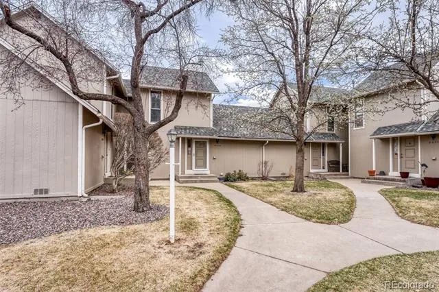 2621 S Xanadu Way #B Aurora, CO 80014