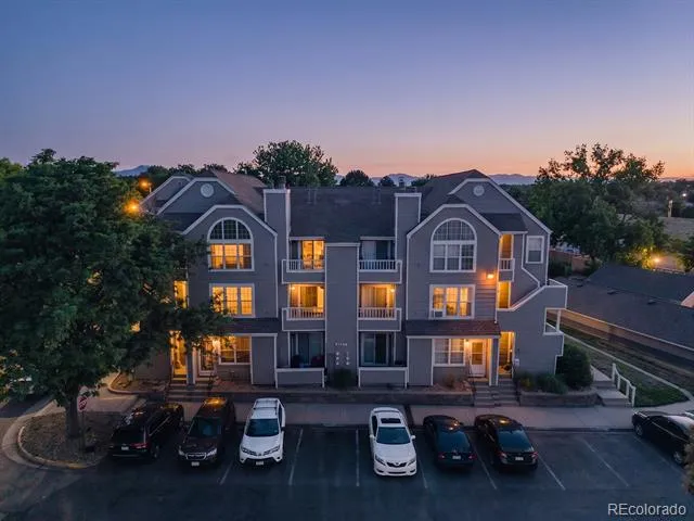 5755 W Atlantic Place #202 Lakewood, CO 80227