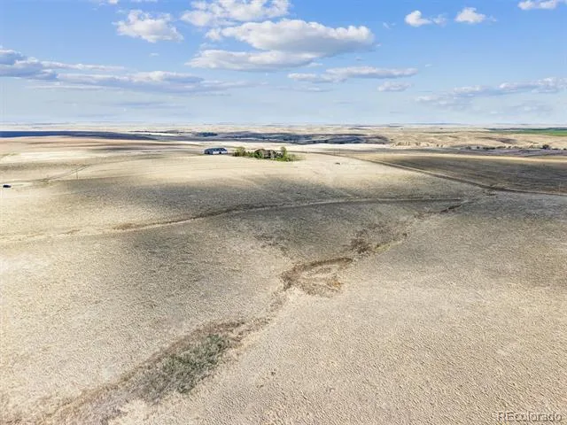 69660 E Briarwood Place Byers, CO 80103