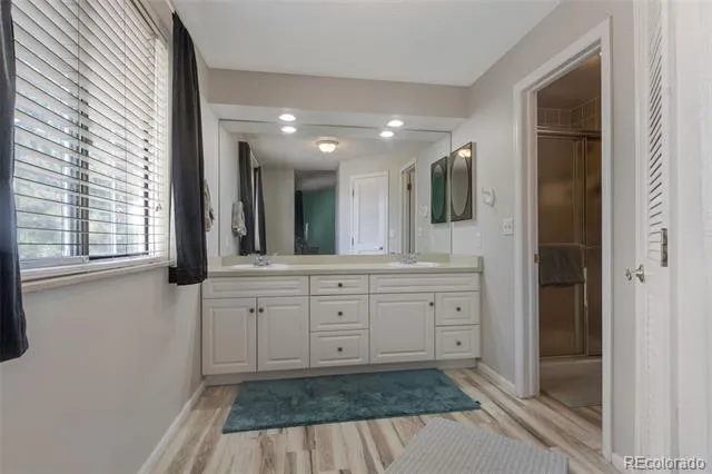 6556 S Yukon Way Littleton, CO 80123