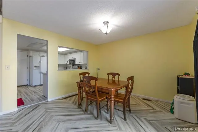 6556 S Yukon Way Littleton, CO 80123