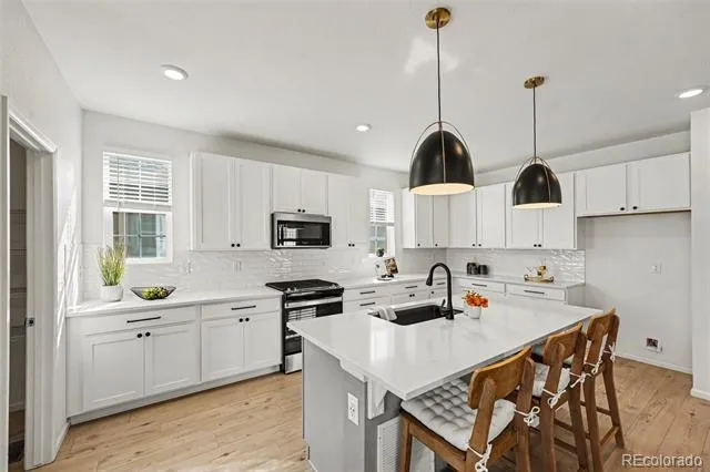 4575 Meadow Drive Dacono, CO 80514