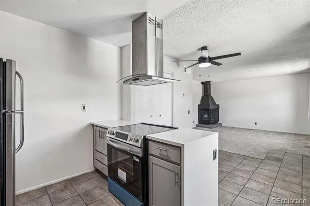 3351 S Field Street #113 Lakewood, CO 80227