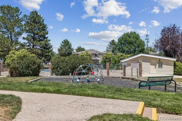 3351 S Field Street #113 Lakewood, CO 80227