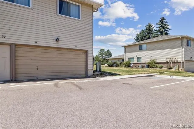 3351 S Field Street #113 Lakewood, CO 80227