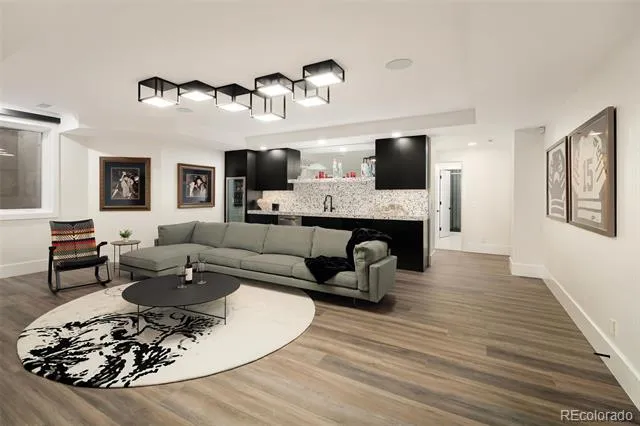 418 Steele Street Denver, CO 80206