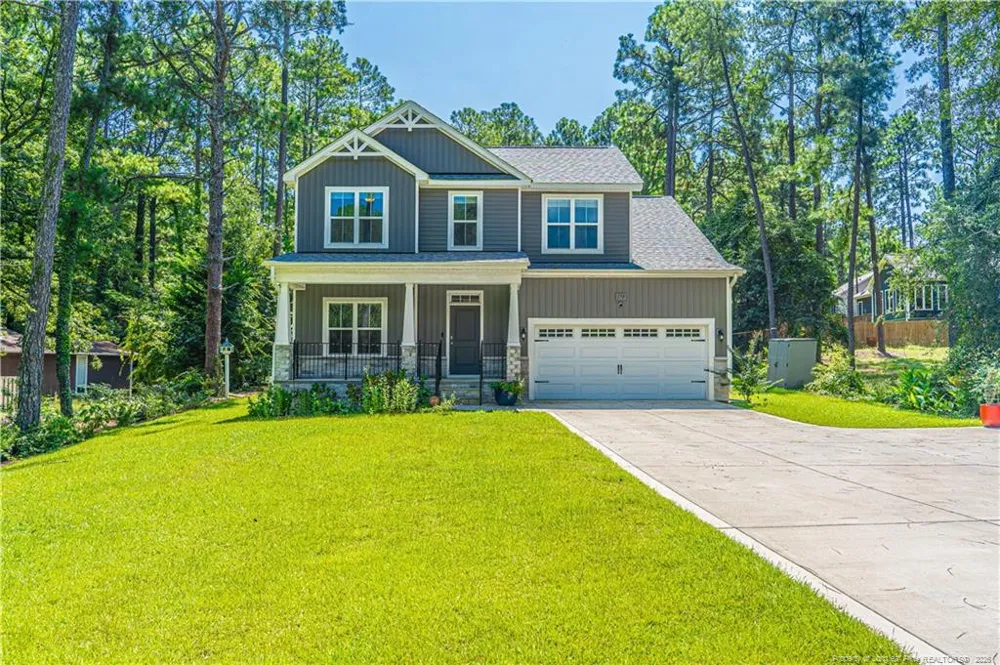 170 Lakeview Drive Southern Pines, NC 28387