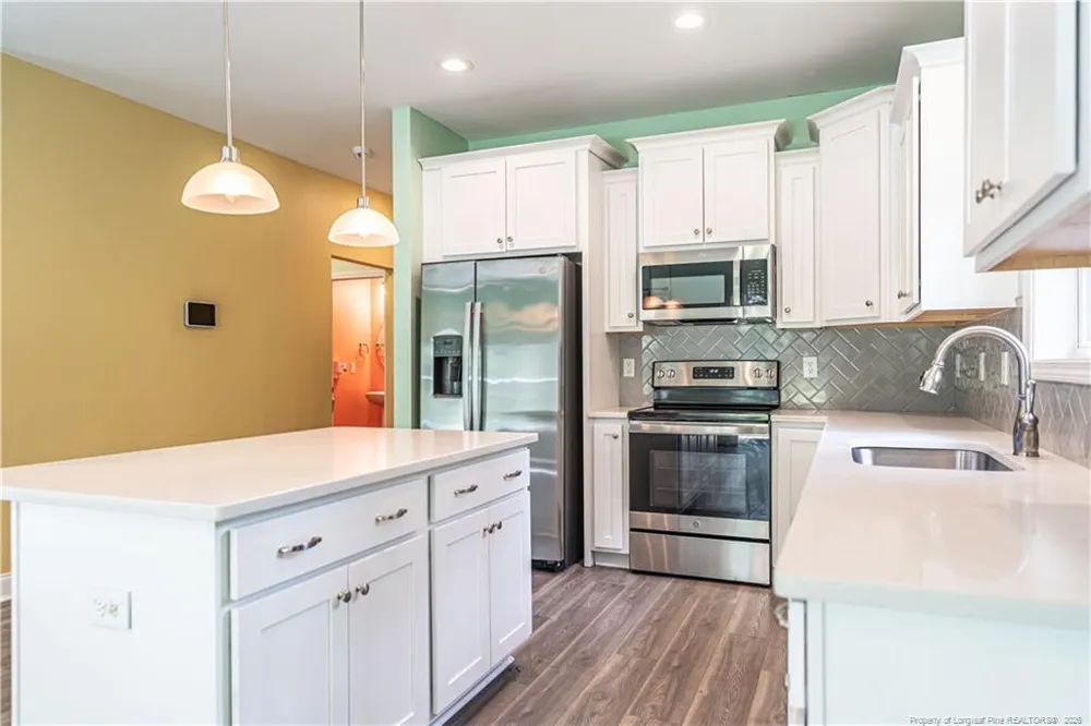 170 Lakeview Drive Southern Pines, NC 28387