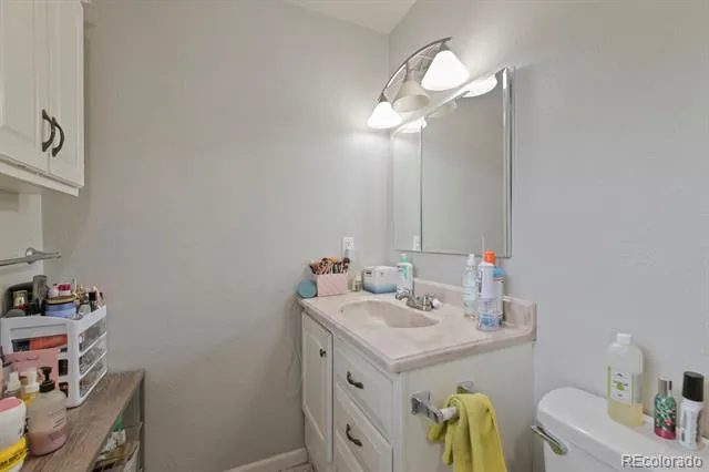 19093 E Bates Avenue Aurora, CO 80013