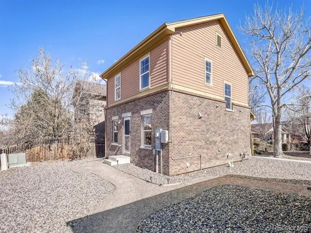 23341 E Saratoga Circle Aurora, CO 80016
