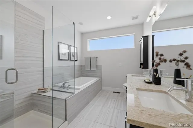 2639 17th Street #7 Denver, CO 80211