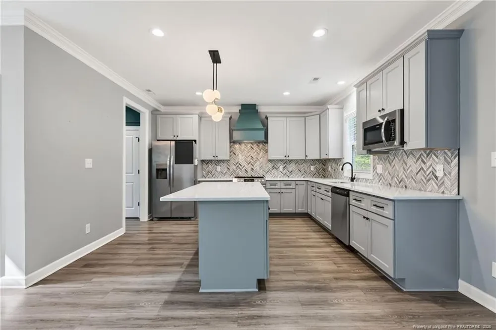 30261 East Lake Drive Wagram, NC 28396