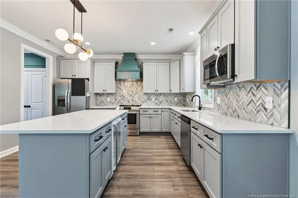 30261 East Lake Drive Wagram, NC 28396
