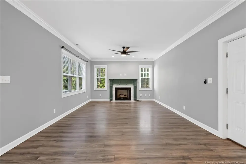 30261 East Lake Drive Wagram, NC 28396