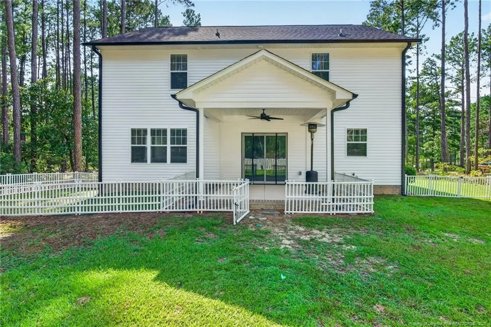 30261 East Lake Drive Wagram, NC 28396