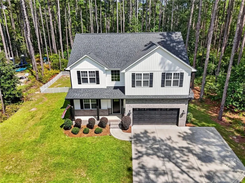 30261 East Lake Drive Wagram, NC 28396