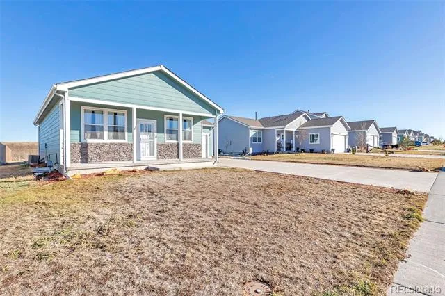 436 S 3rd Avenue Deer Trail, CO 80105