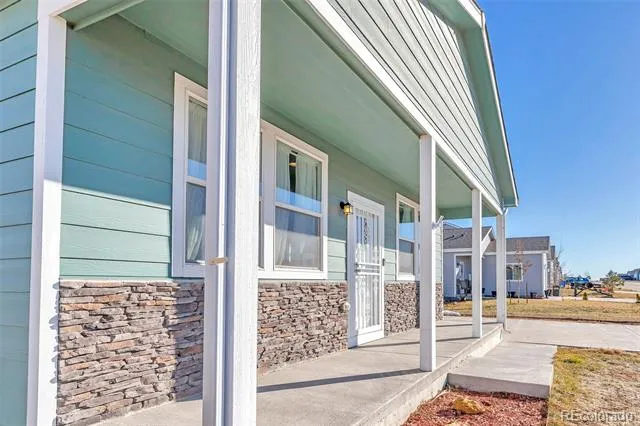 436 S 3rd Avenue Deer Trail, CO 80105