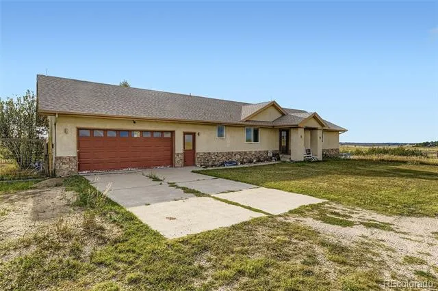 5228 Richards Court Elizabeth, CO 80107
