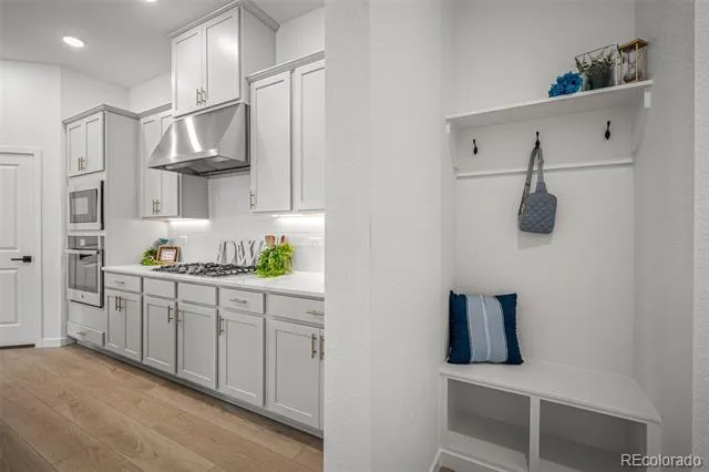 6647 Knapp Drive Colorado Springs, CO 80924