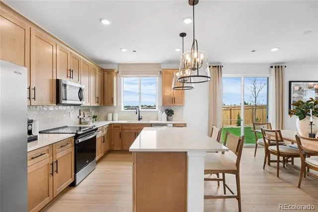 694 Stillwell Avenue Elizabeth, CO 80107