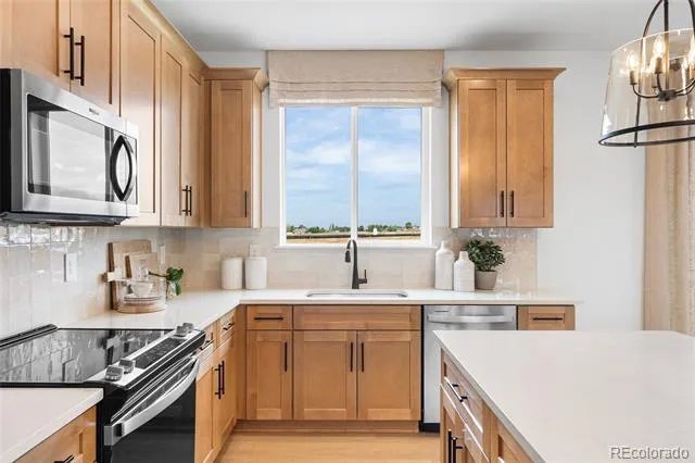 694 Stillwell Avenue Elizabeth, CO 80107