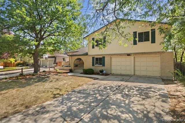 8412 Newland Drive Arvada, CO 80003