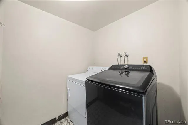 8412 Newland Drive Arvada, CO 80003