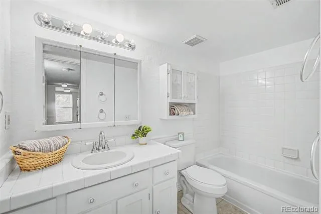 3872 S Fraser Street #O11 Aurora, CO 80014