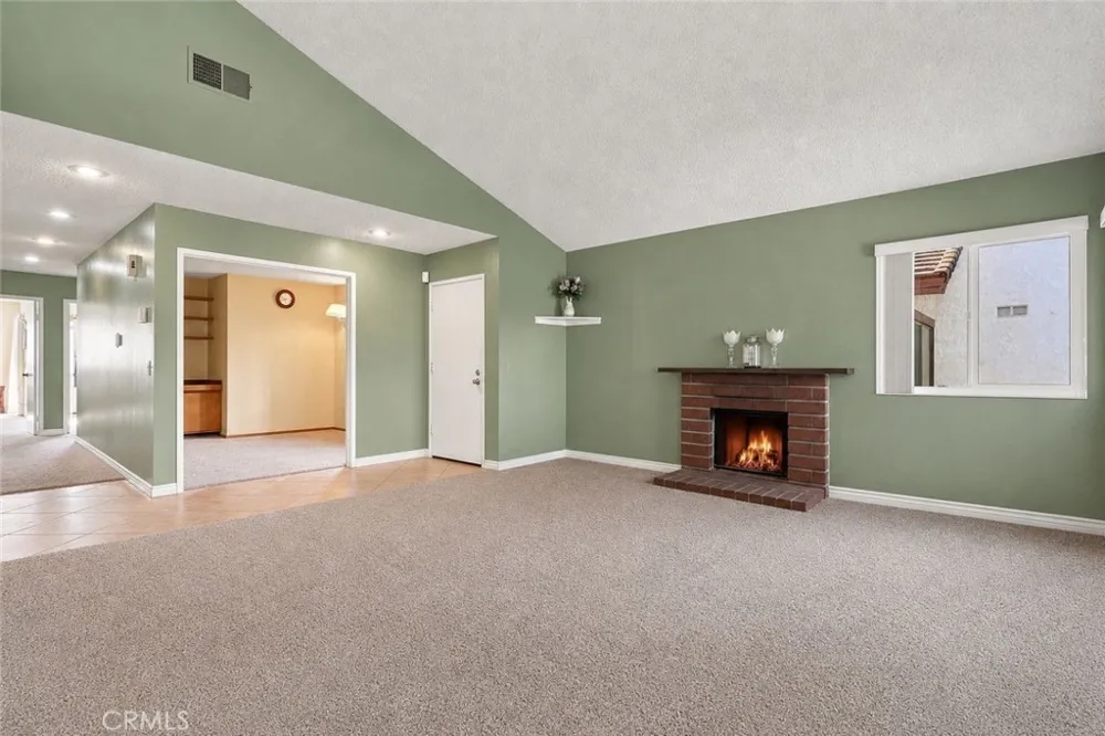 3246 Little Mountain Drive San Bernardino, CA 92405