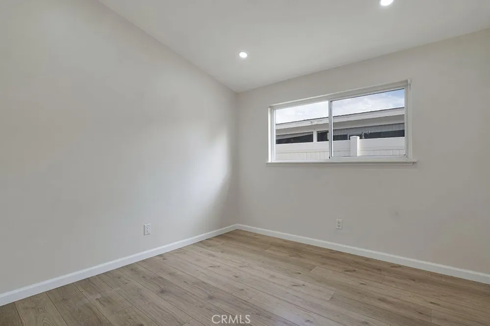 27976 Foxlane Canyon Country, CA 91351