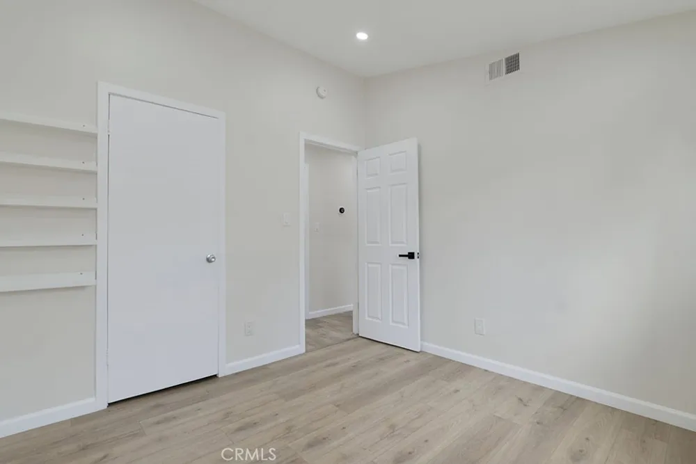 27976 Foxlane Canyon Country, CA 91351