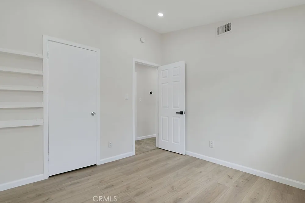 27976 Foxlane Canyon Country, CA 91351