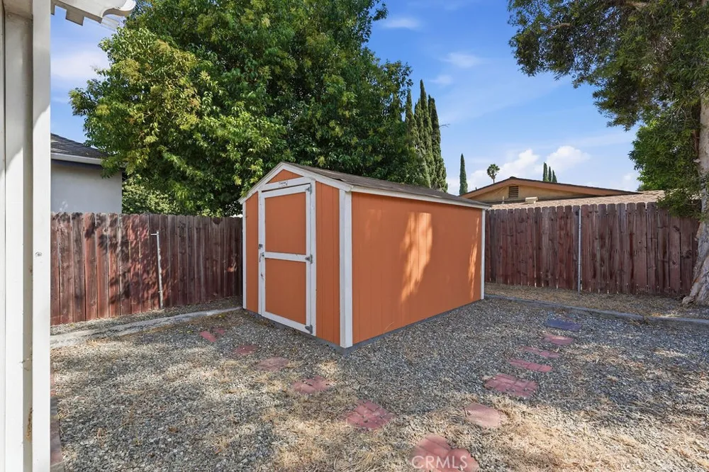 7443 Eva Place Van Nuys, CA 91406