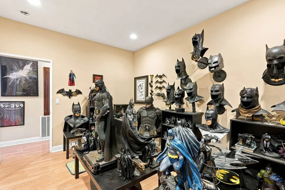 7443 Eva Place Van Nuys, CA 91406