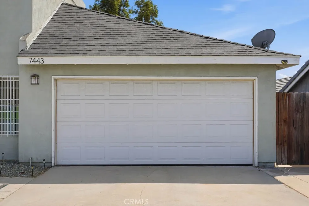7443 Eva Place Van Nuys, CA 91406