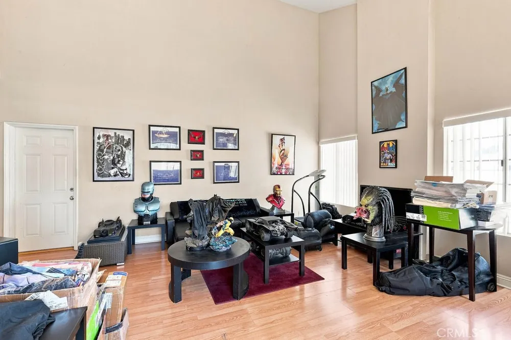 7443 Eva Place Van Nuys, CA 91406
