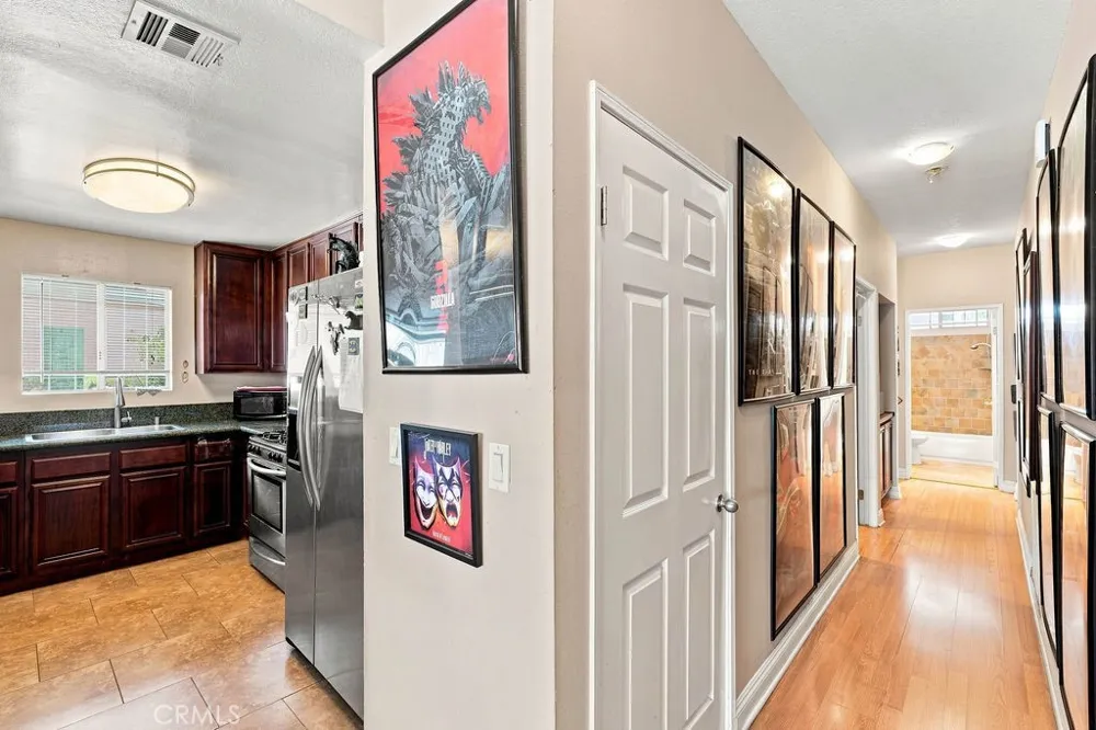 7443 Eva Place Van Nuys, CA 91406