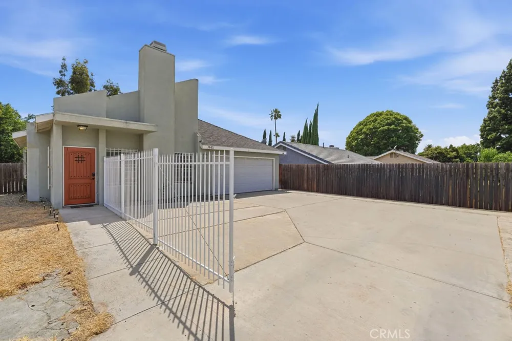 7443 Eva Place Van Nuys, CA 91406