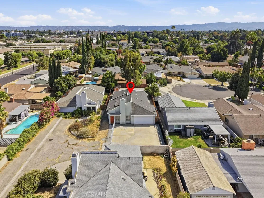 7443 Eva Place Van Nuys, CA 91406