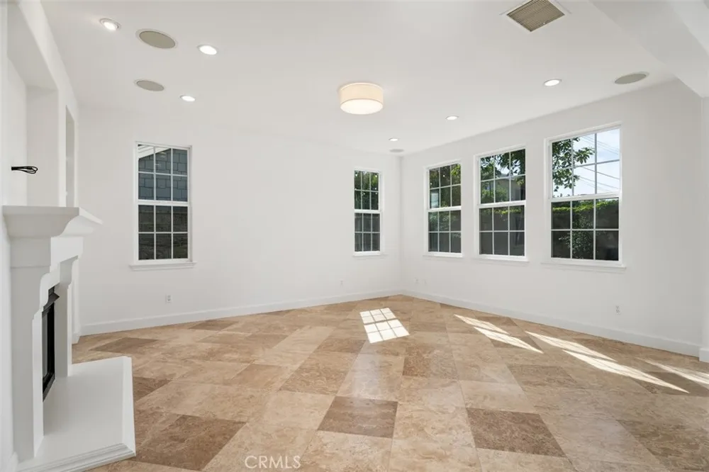 2309 Half Moon Costa Mesa, CA 92627