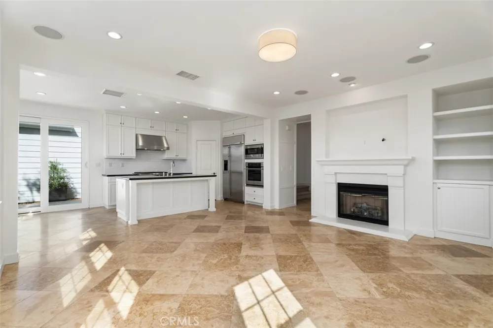 2309 Half Moon Costa Mesa, CA 92627